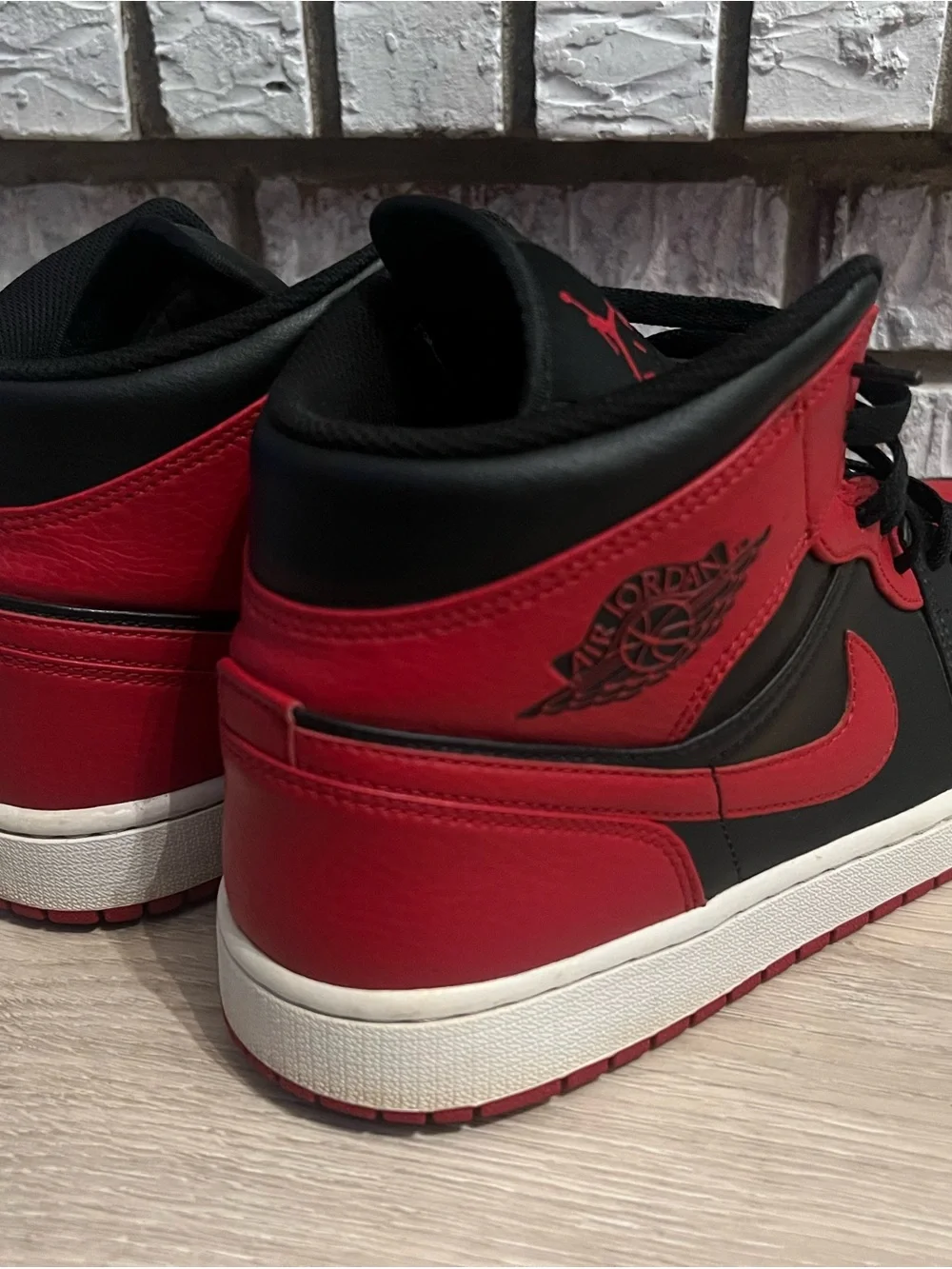 Jordan Men's Black and Red High-Top Basketball Sneakers